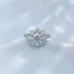 Round brilliant lab grown diamond sunflower halo ring by Lune Diamond
