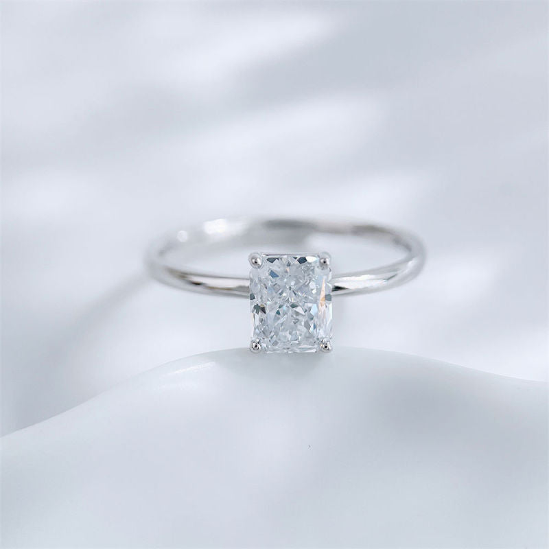 Radiant cut lab grown diamond solitaire ring by Lune Diamond