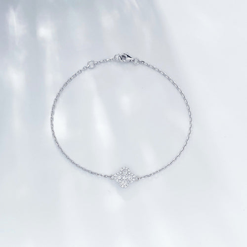 Lab grown diamond four-leaf clover bracelet by Lune Diamond