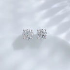 Round brilliant lab grown diamond stud earrings by Lune Diamond