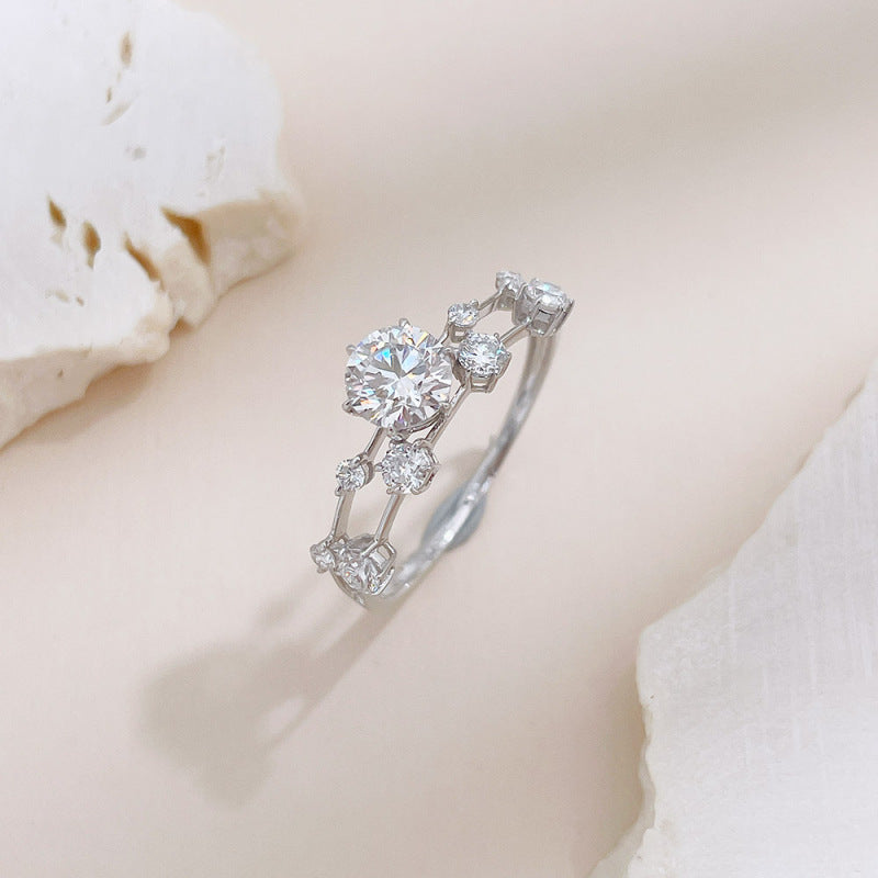 Vintage Round Diamond Cluster Halo Ring